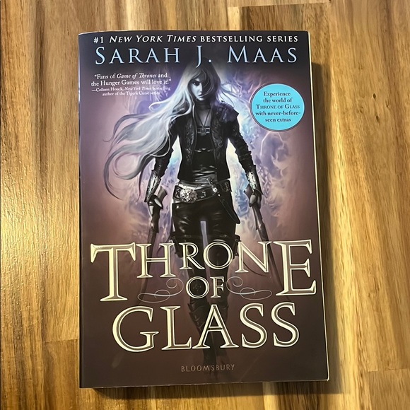 Other - Throne of Glass paperback by Sarah J Maas Original Cover